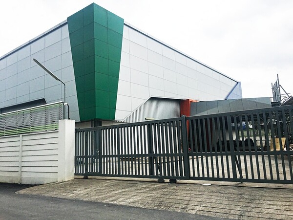 เอ็ม.วี.พี.โฟร์สตาร์ส จำกัด